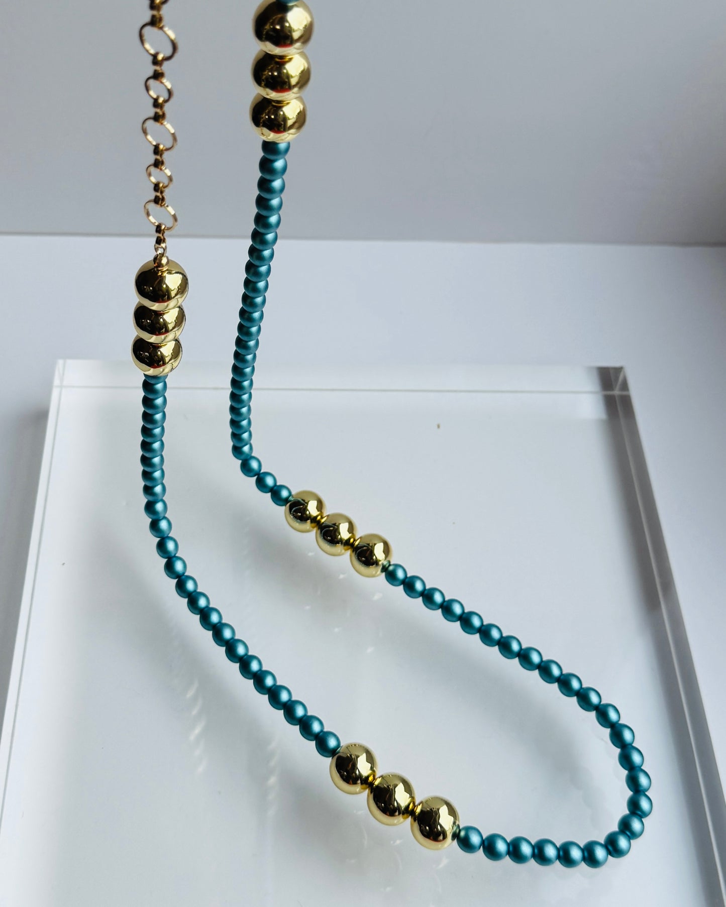 Barberella petrol blue pearl gold multi wear long necklace