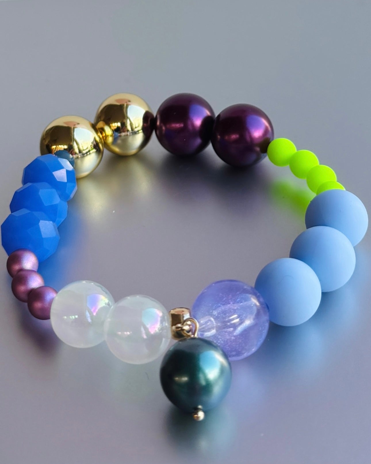 Mimi luxe blue sea beaded bracelet, drop crystal pearl charm