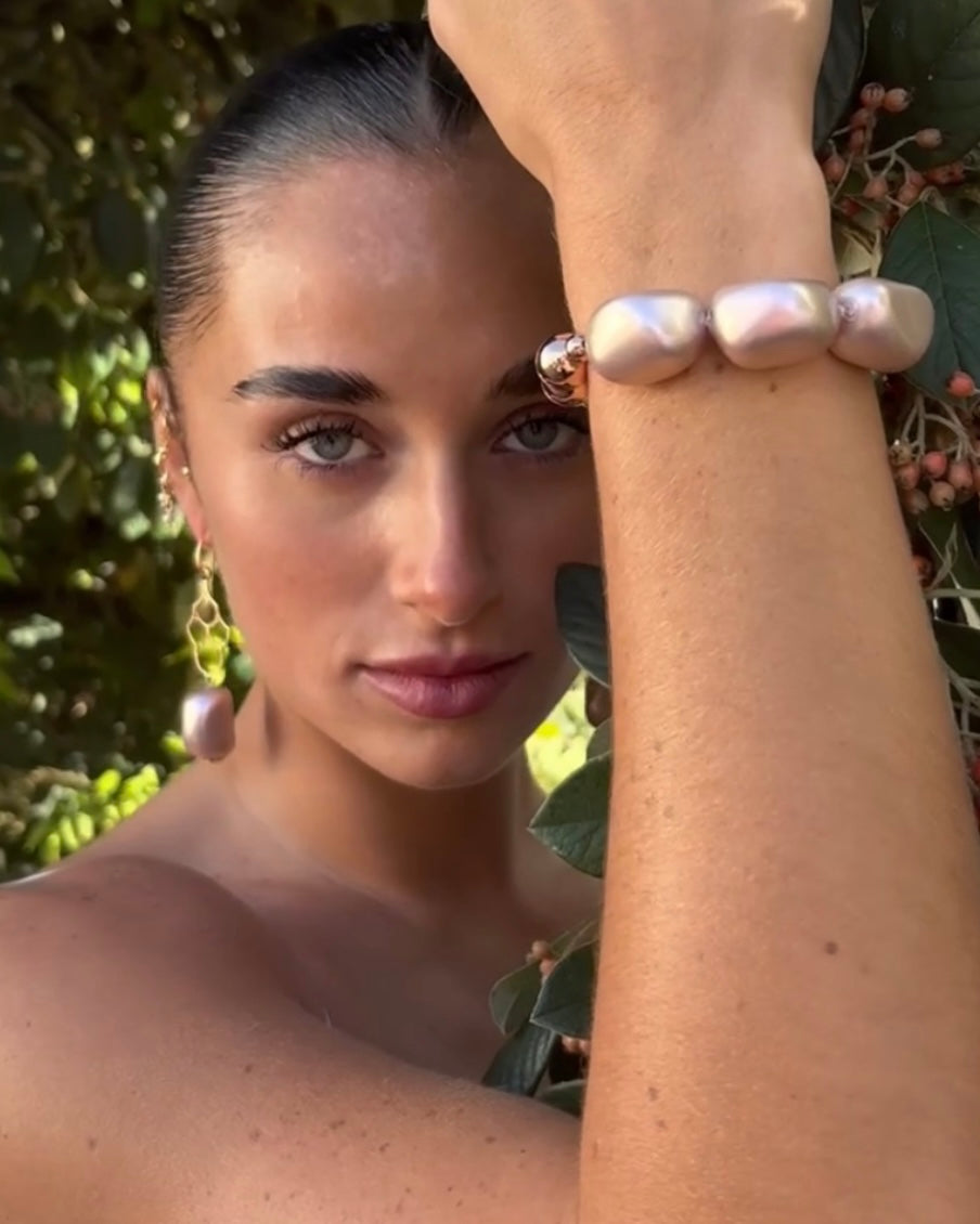 Gloria handmade crystal pearl + gold beaded bracelet