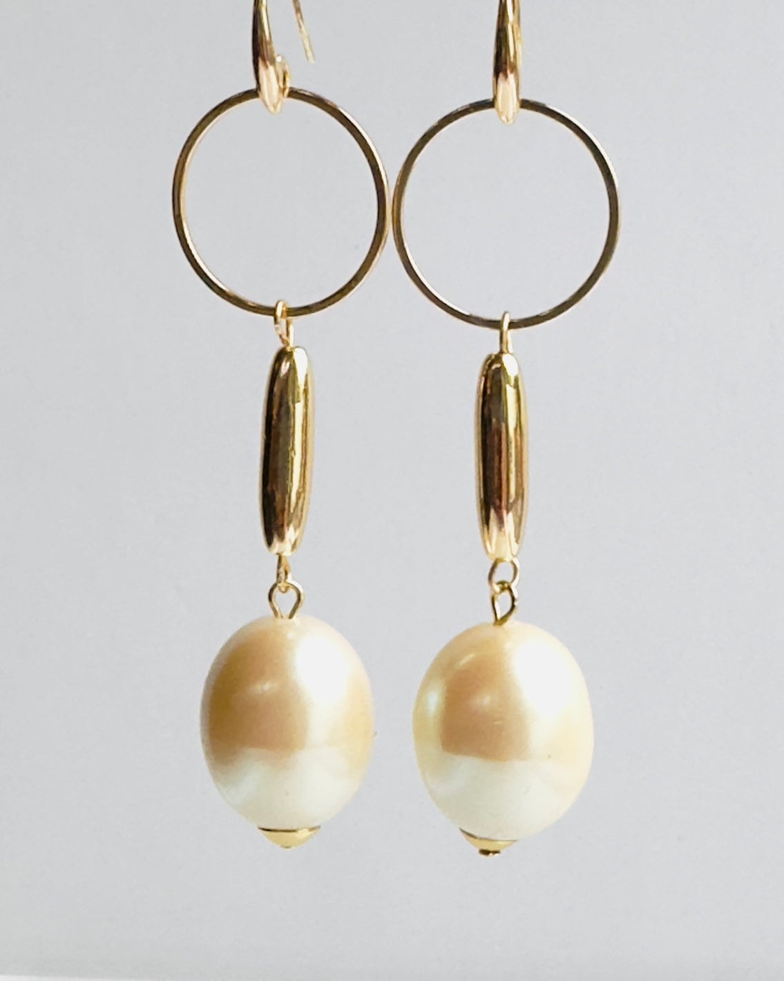 Pearl punk Japanese vintage lucite drop earrings