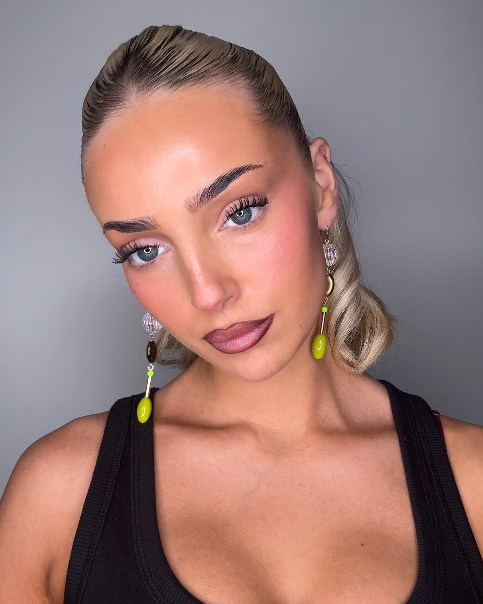 Pip pistachio crystal, vintage, beaded drop earrings