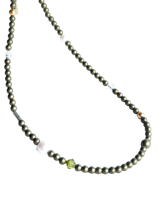 Sherbet Drop Olive Necklace