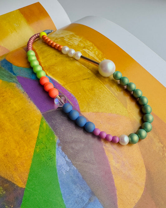 Rainbow princess green crystal pearl chocker