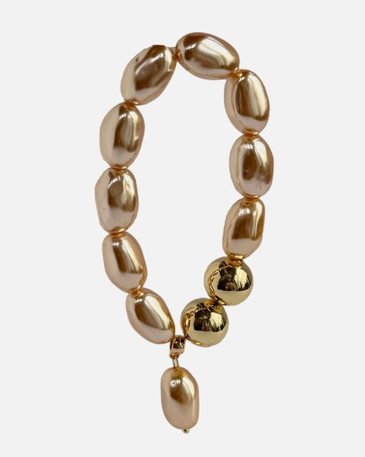 Alba coffee vintage lucite pearl + gold bracelet