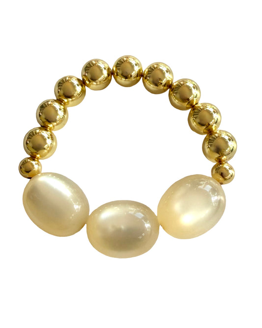 The Duchess Chunky Pearl Gold Bracelet