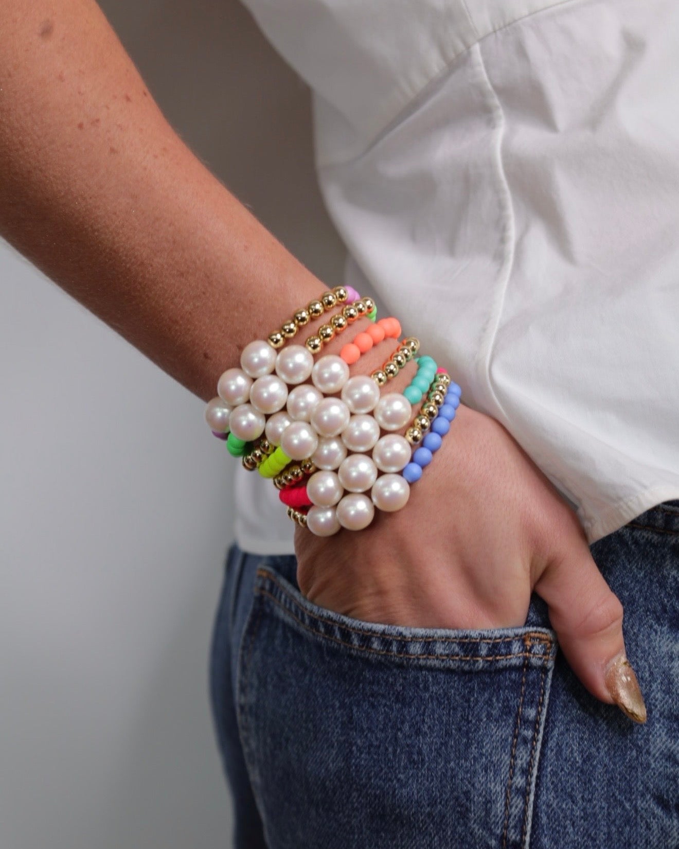 Babs butterfly Peach | crystal pearl + gold bracelet