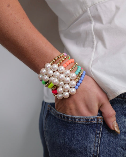 Babs butterfly Peach | crystal pearl + gold bracelet