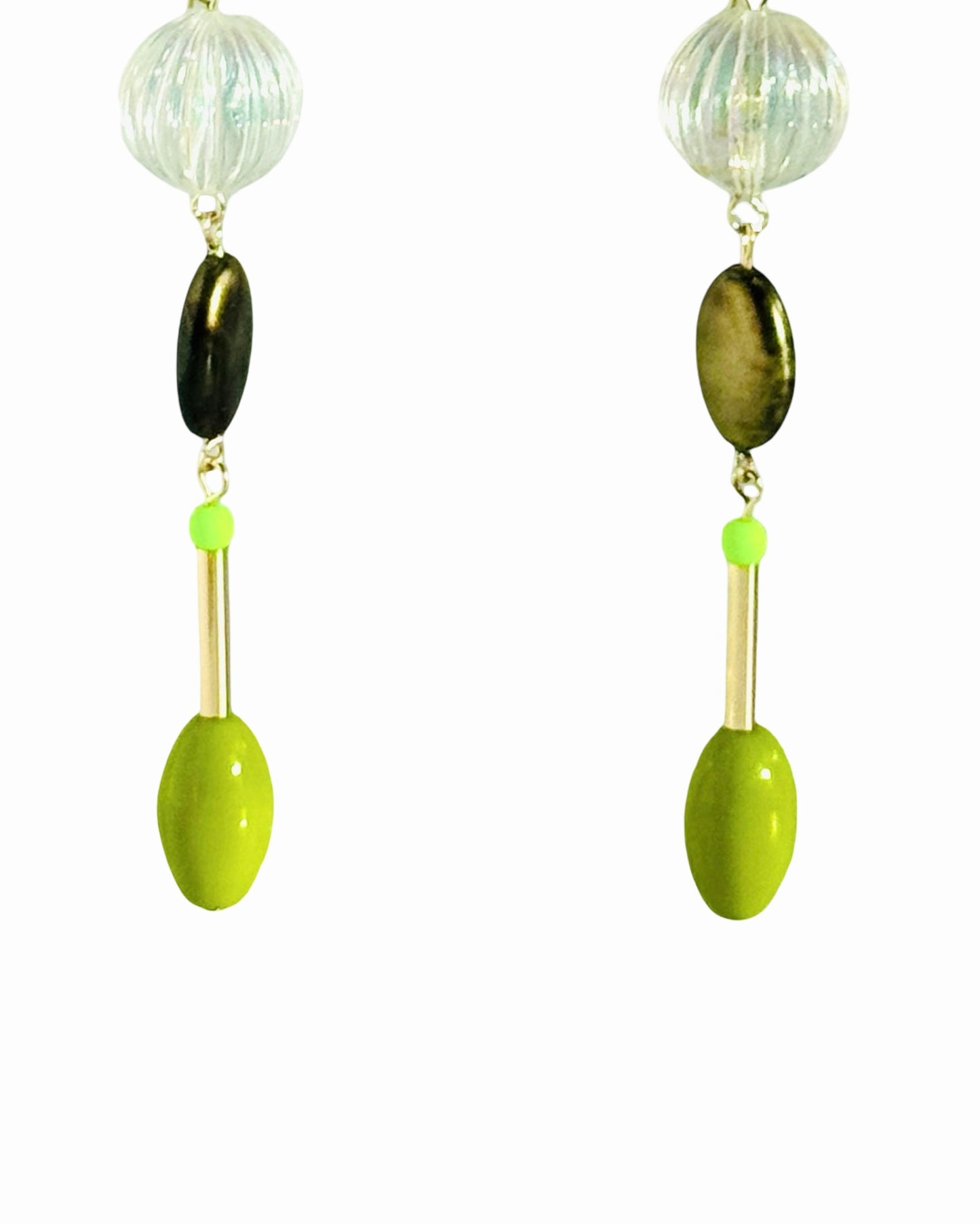 Pip pistachio crystal, vintage, beaded drop earrings