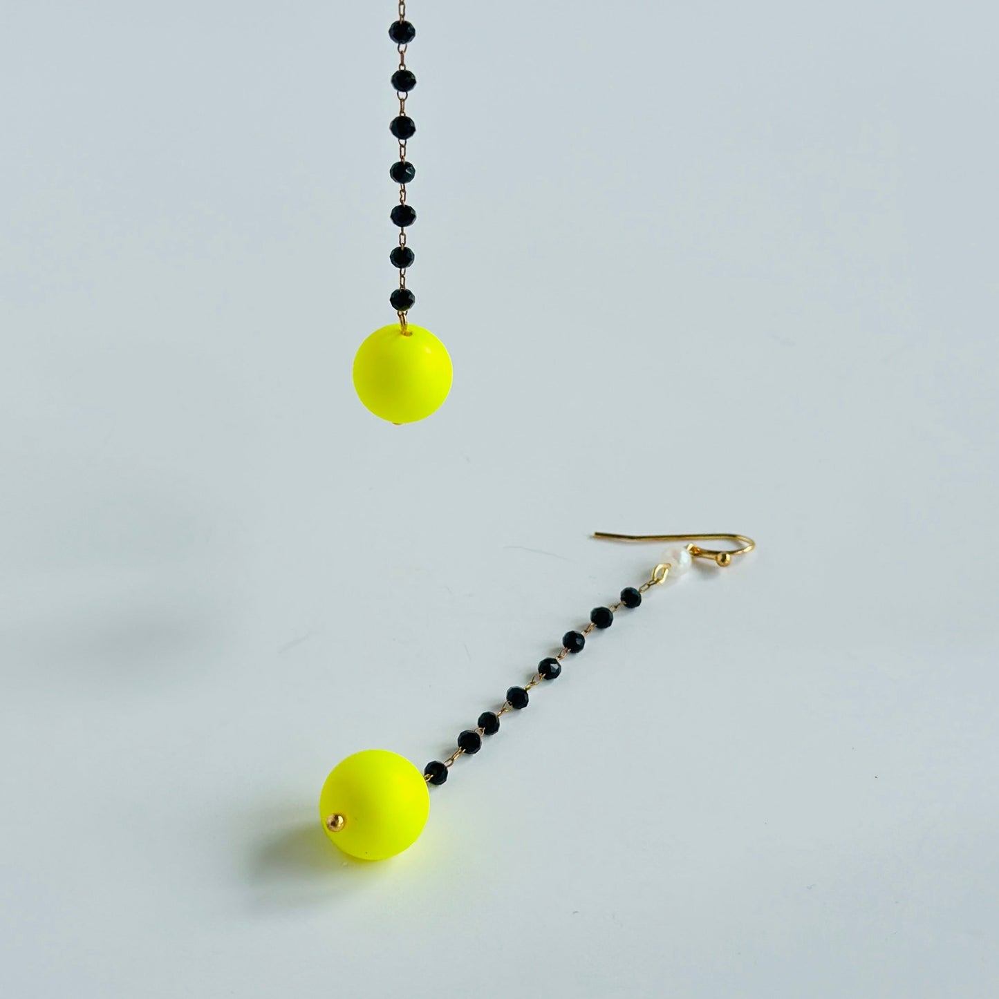 Lila black + neon yellow + pearl drop earrings