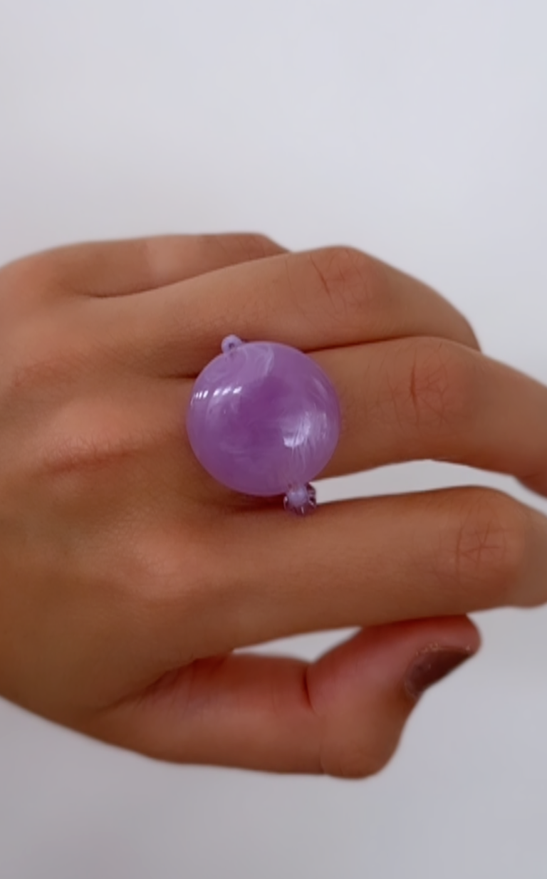 Lilac disc ring