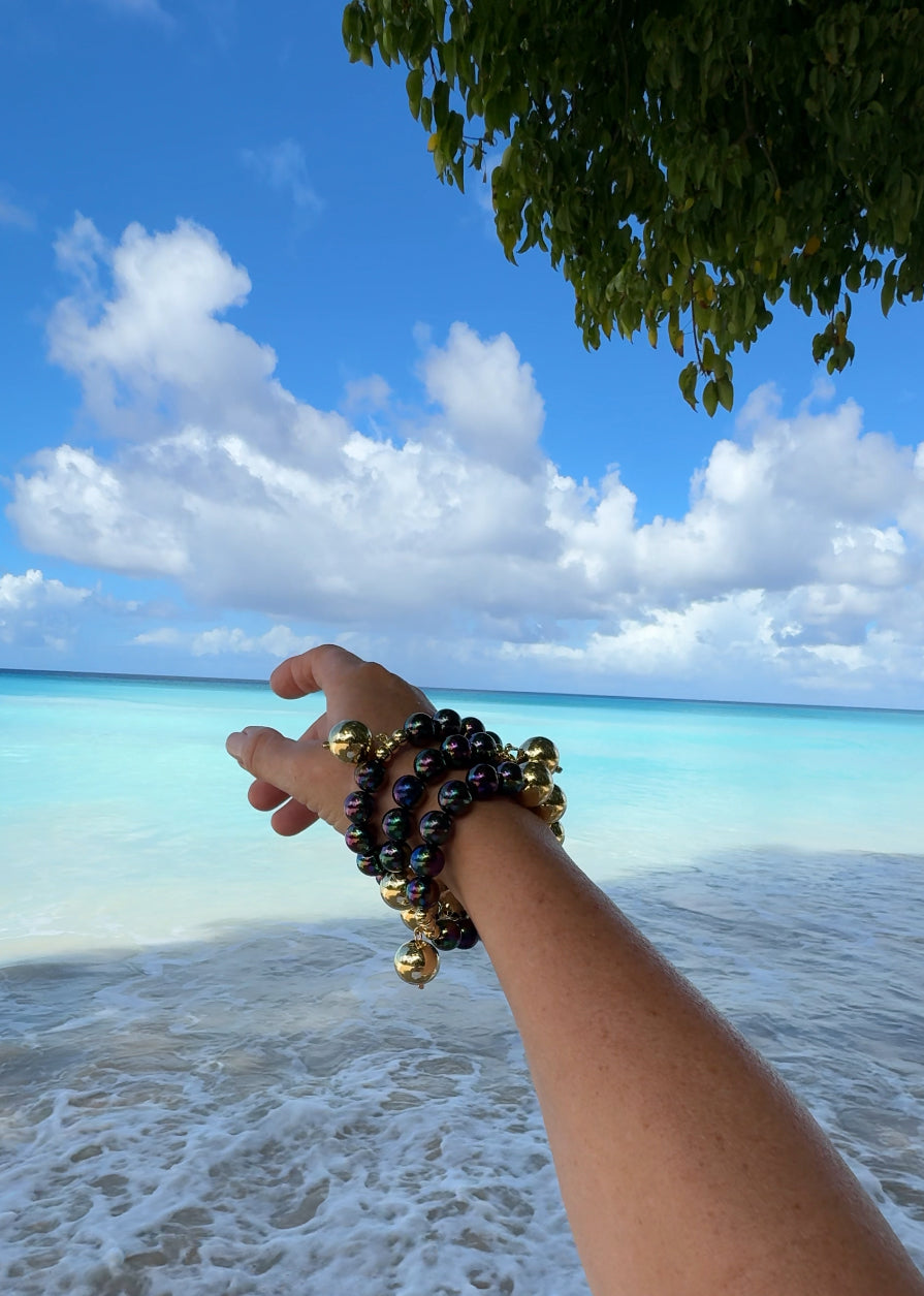 Honey glow deep navy + gold drop large ball charm bracelet