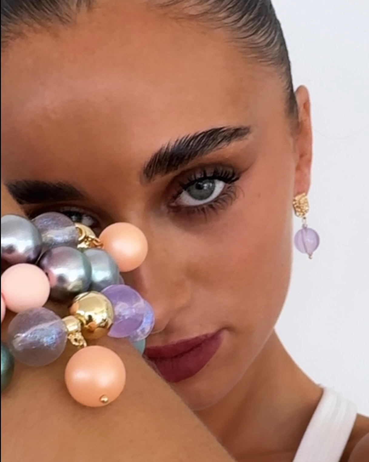 Juicy loop lilac, crystals, beads, gold, bracelet, drop crystal pearl charm