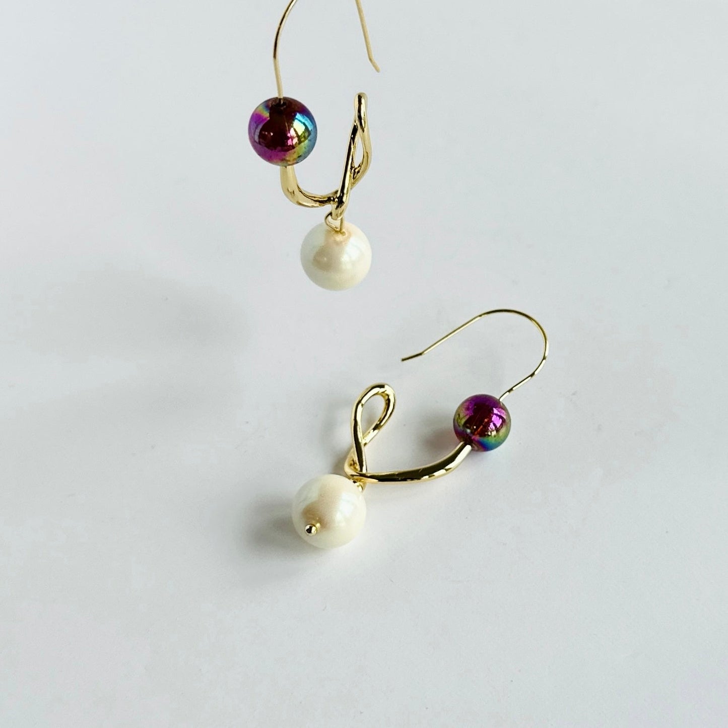 Tarini pearl earrings