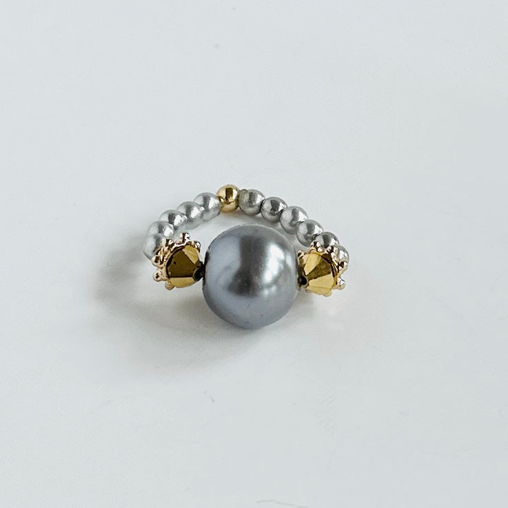 Mercury mist pearl ring