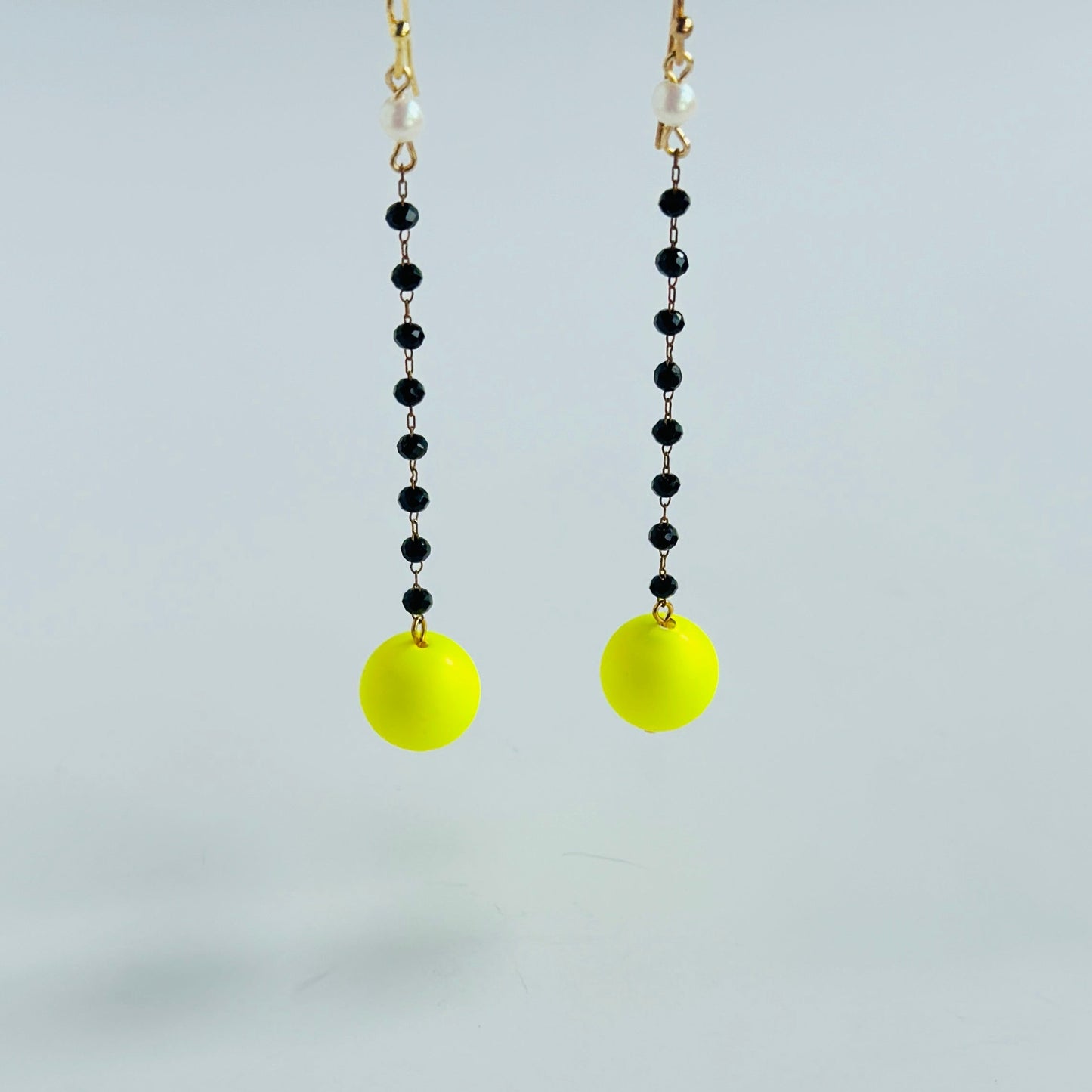 Lila black + neon yellow + pearl drop earrings