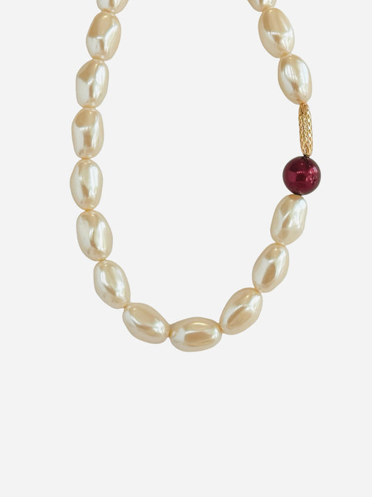 Bejewelled Juliette soft cream vintage pearl, ruby crystal chocker