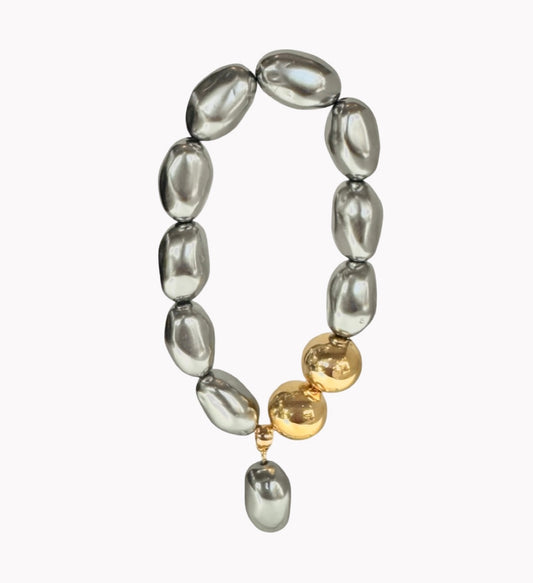 Alba Japanese lucite vintage grey pearl + gold bracelet