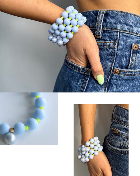 Beau bracelet in soft blue + neon yellow