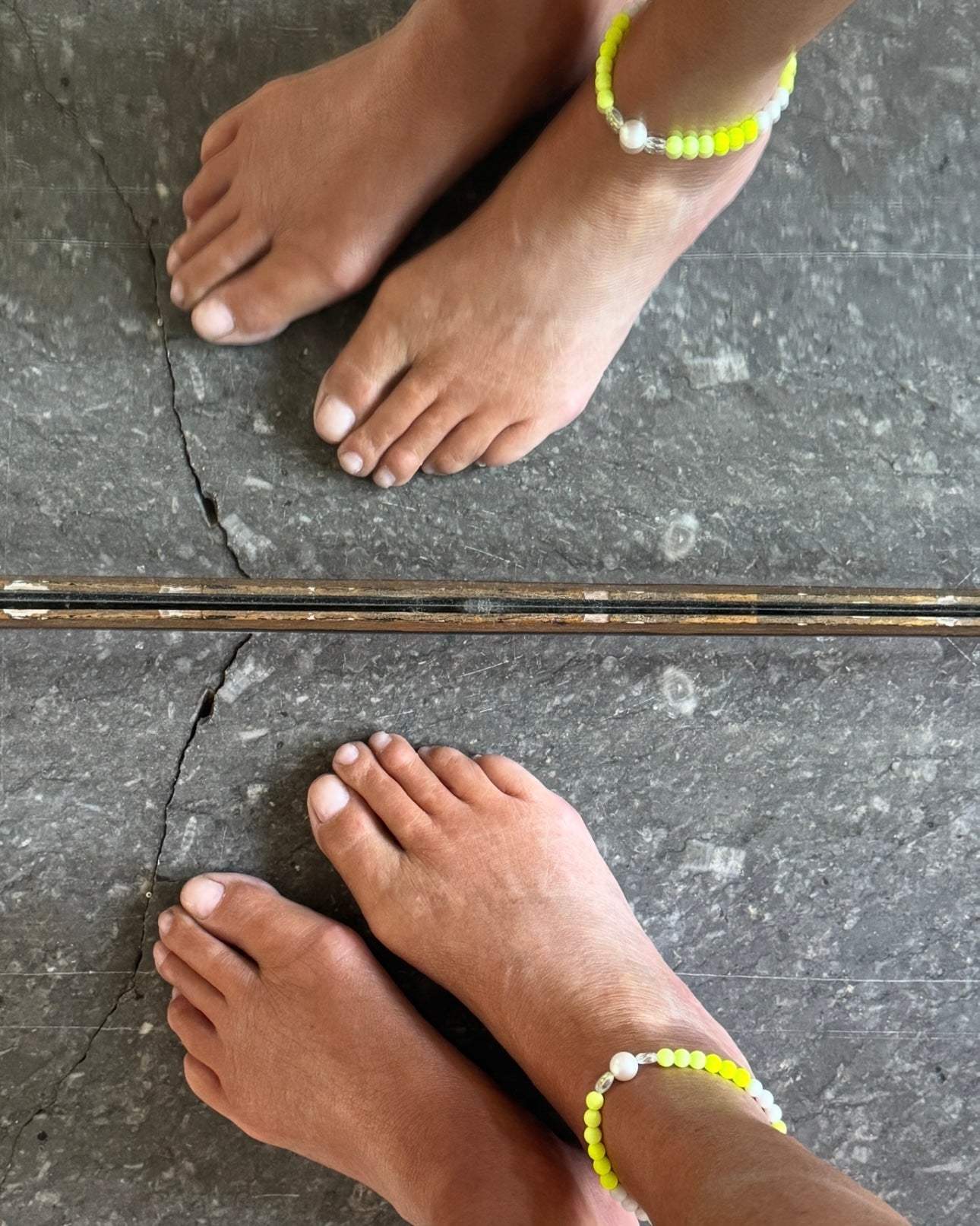 Zsa zsa shocking yellow + white crystal pearl anklet