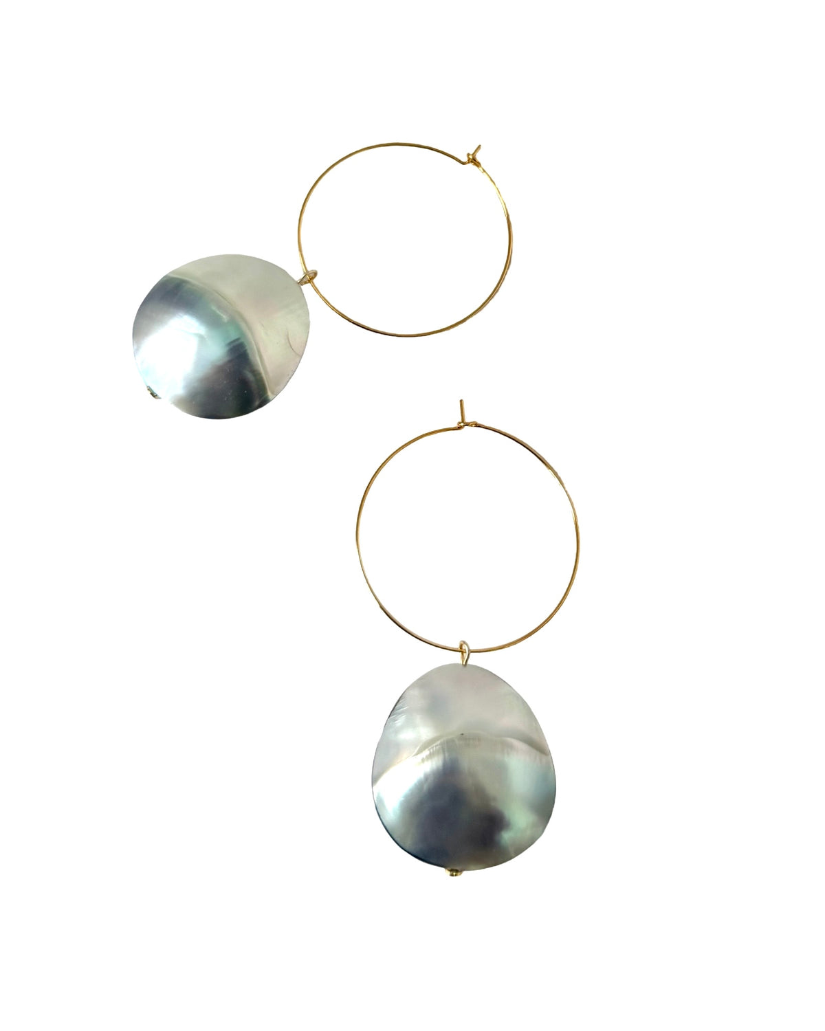 NALU SOFT GREY VINTAGE SHELL PEARL HOOPS