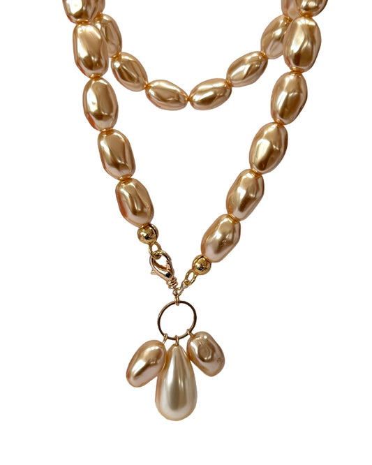 Tansy Rich gold vintage lucite pearl necklace
