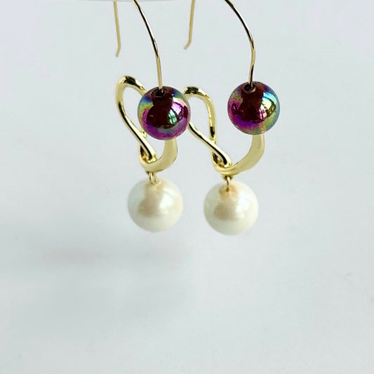 Tarini pearl earrings