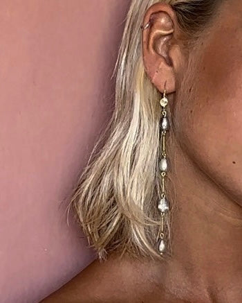 Double raindrop earrings in iridescent silver