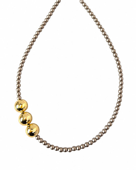BETTY BOO LIGHT TAUPE METALLIC CRYSTAL PEARL + GOLD CHOKER