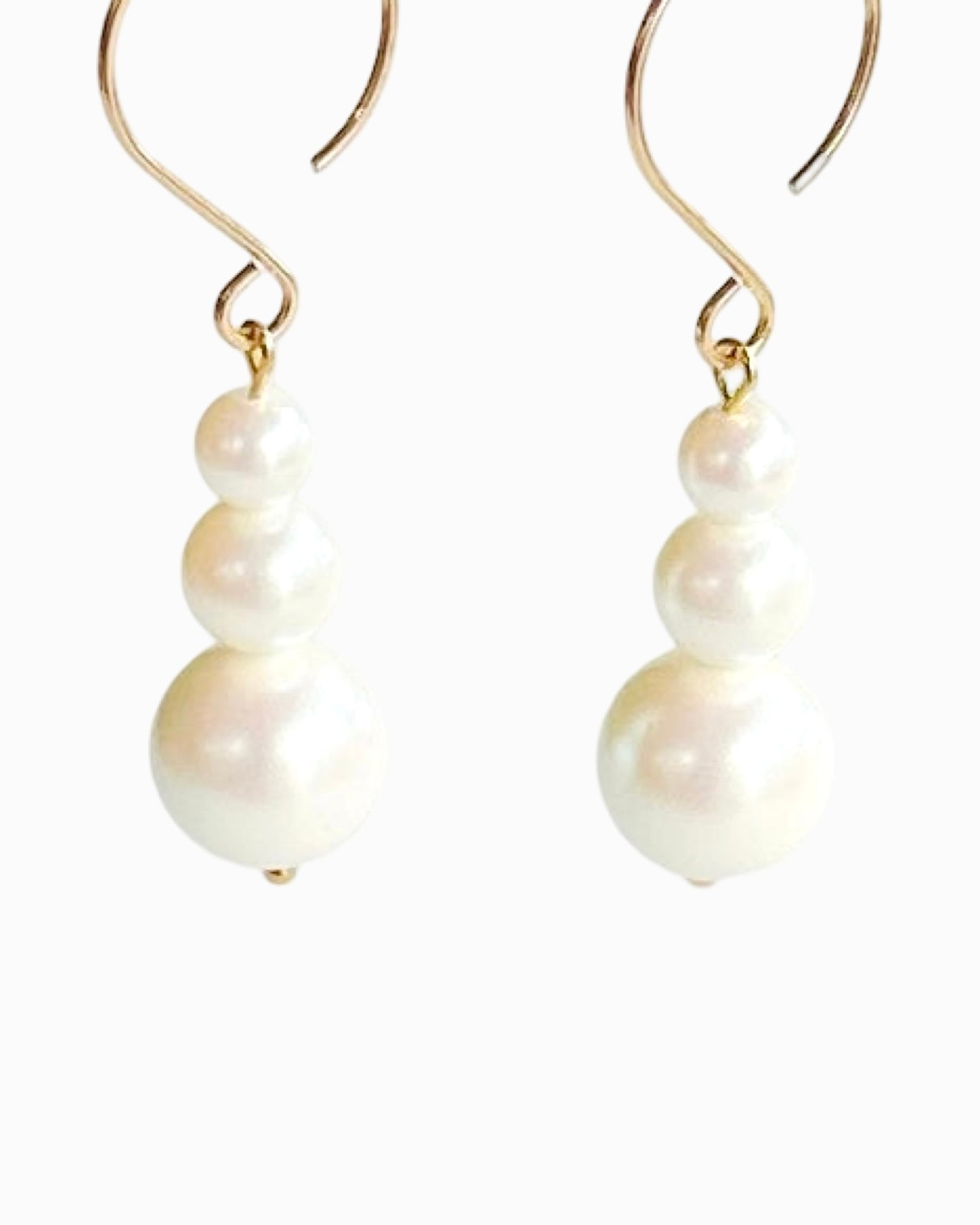Snow twirl pearl earrings